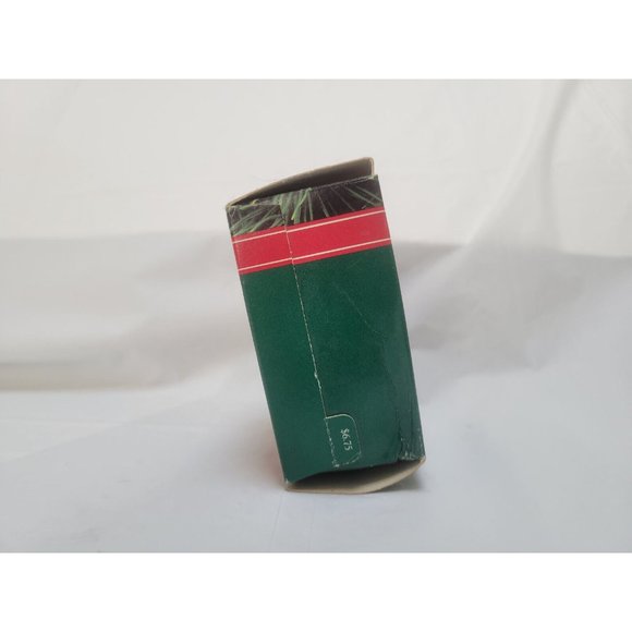 Hallmark Keepsake Ornament-Child's Fourth Christmas-Child's Age Collection 1991 - Picture 7 of 11